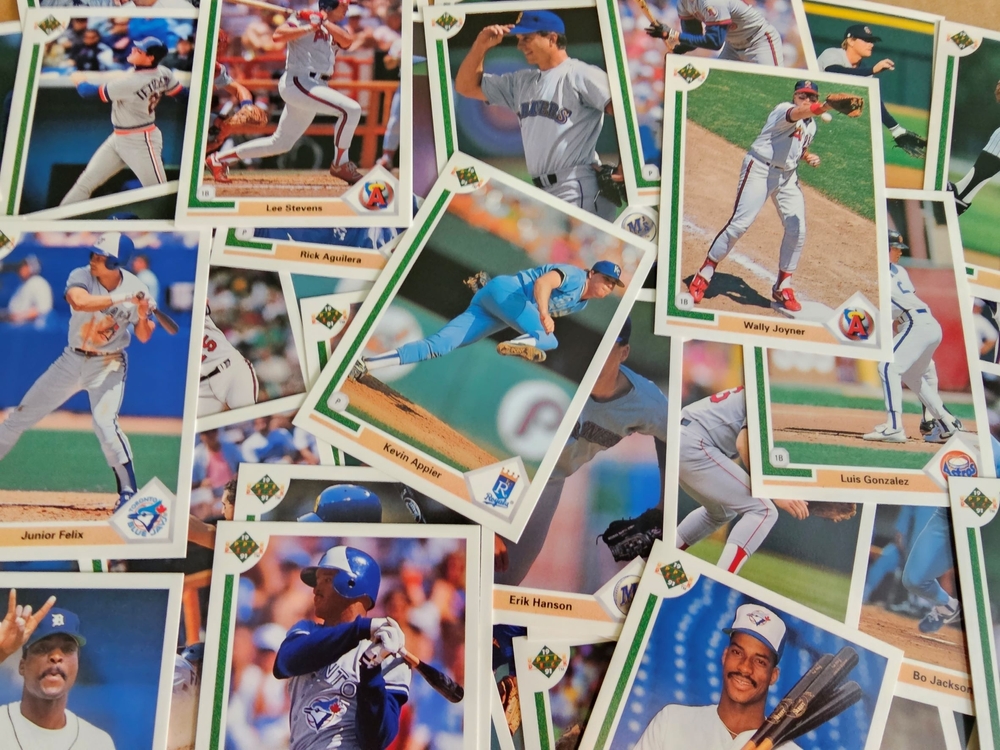 Beginner's Guide: How to Collect Sports Cards Successfully